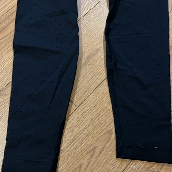 Lululemon pants - Picture 2 of 5